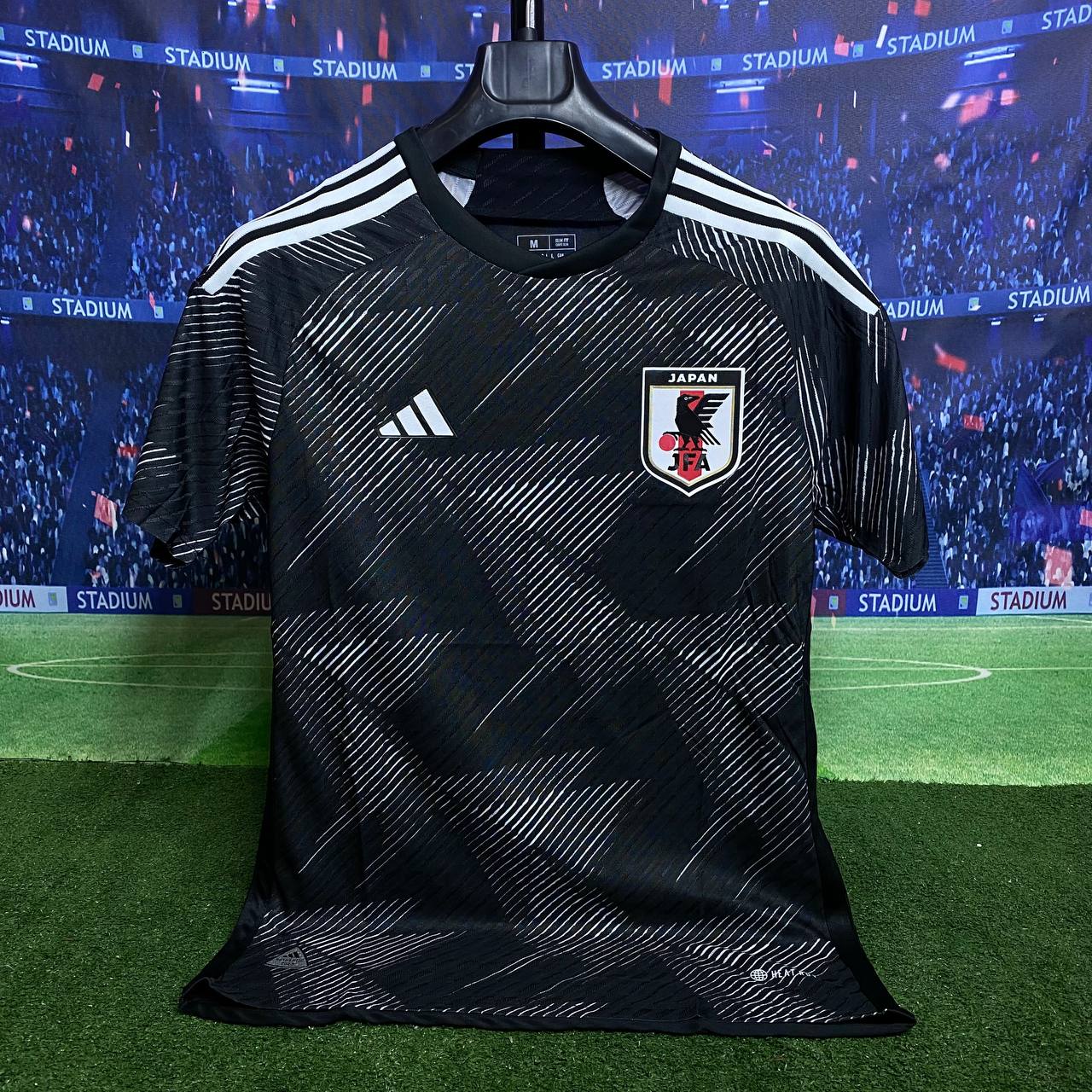 لباس ژاپن 2024 پلیری مشکی