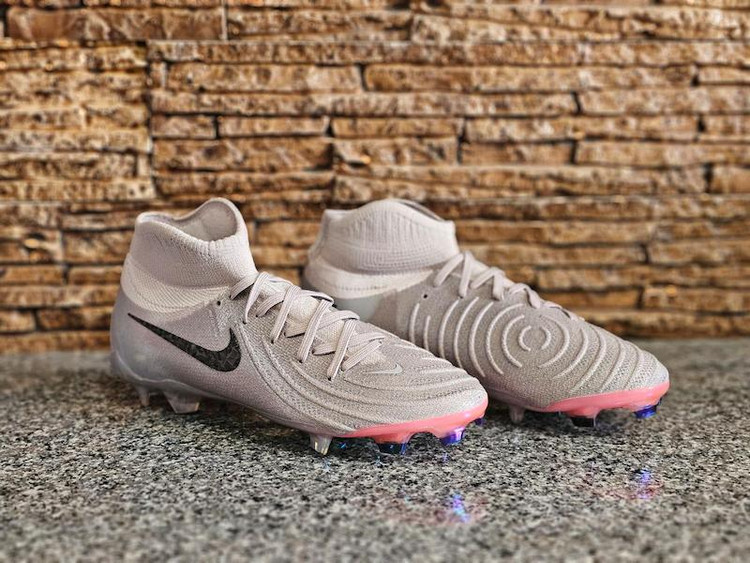 کفش فوتبال نایک فانتوم جی ایکس Nike Phantom GX 2