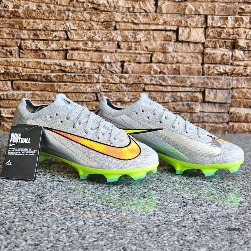 کفش فوتبال نایک مرکوریال ایرزوم ویپورNike Mercurial Airzoom Vapor 16