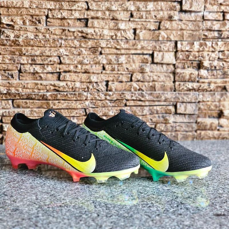 کفش فوتبال نایک مرکوریال ایرزوم ویپورNike Mercurial Airzoom Vapor 16