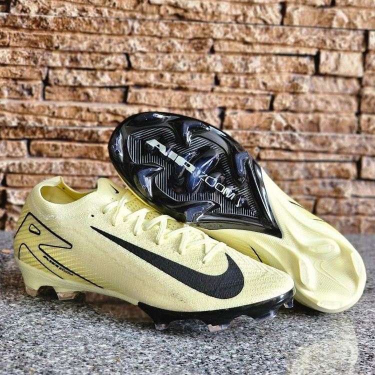 کفش فوتبال نایک مرکوریال ایرزوم ویپورNike Mercurial Airzoom Vapor 16
