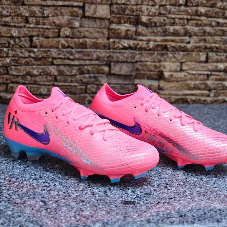 کفش فوتبال نایک مرکوریال ایرزوم ویپورNike Mercurial Airzoom Vapor 16