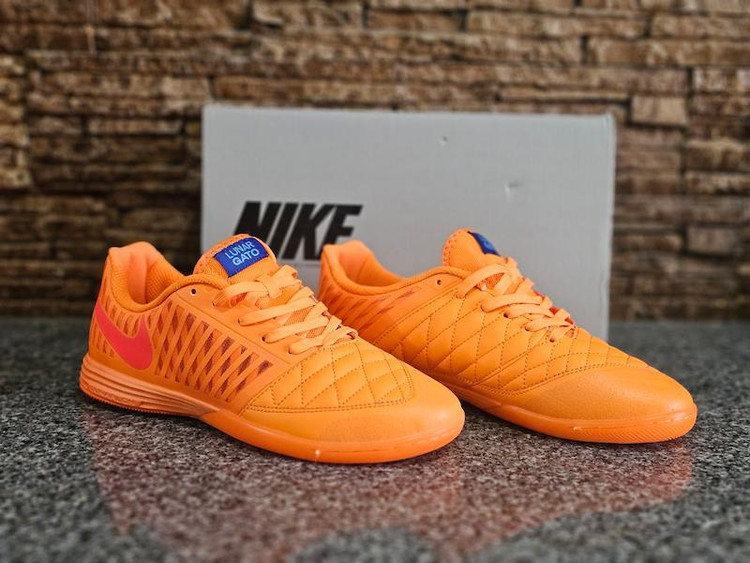 کفش فوتسال نایک لونارگتو Nike Lunar Gato