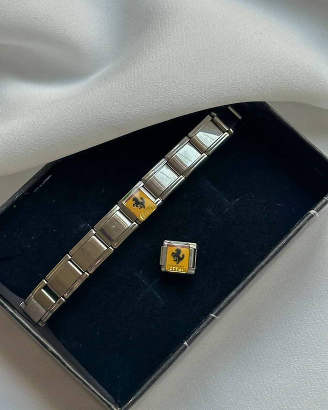 چارم فراری