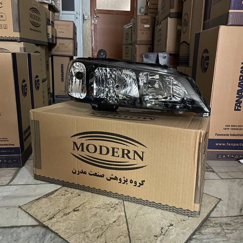 چراغ جلو دودی اسپرت پژو پارس ( پرشیا ) مدرن سمت راست