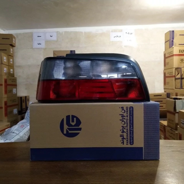 چراغ خطر عقب اسپرت دودی روشن پژو پارس پرشیا فن آوران (جفت)