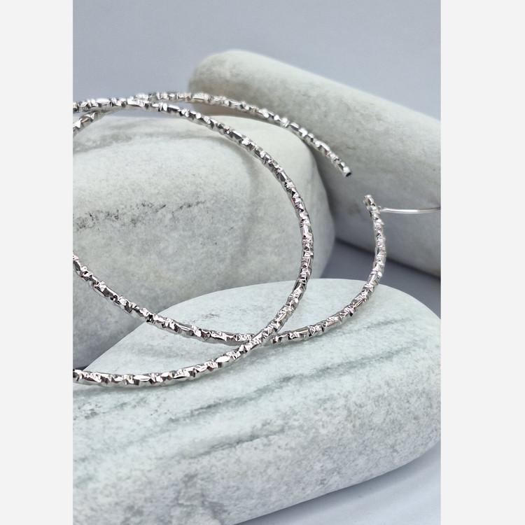 گوشواره حلقه ای بزرگ تراشه رنگ نقره ای ژوپینگ کد 317110335