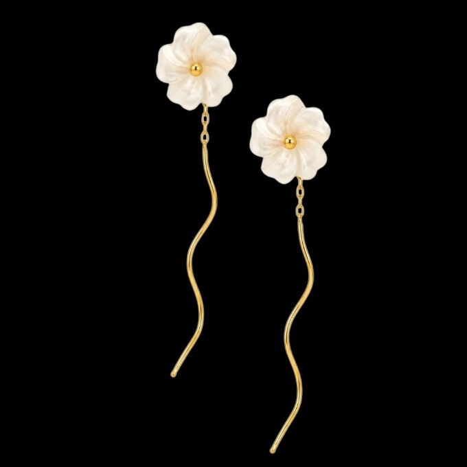 گوشواره طلا 18عیار کرلی شکوفه صدفی 0.530 گرم