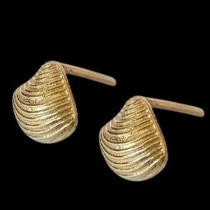 گوشواره میخی طلا 18عیار گوش ماهی 0.940گرم