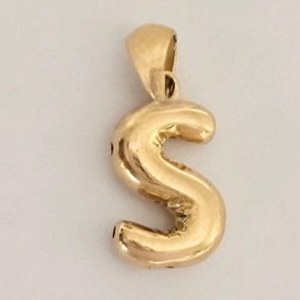 آویز طلا 18عیار حرف Sهلیومی 0.510گرم