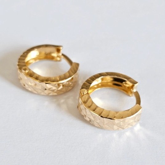 گوشواره طلا 18 عیار امگا تراش 1.900گرم