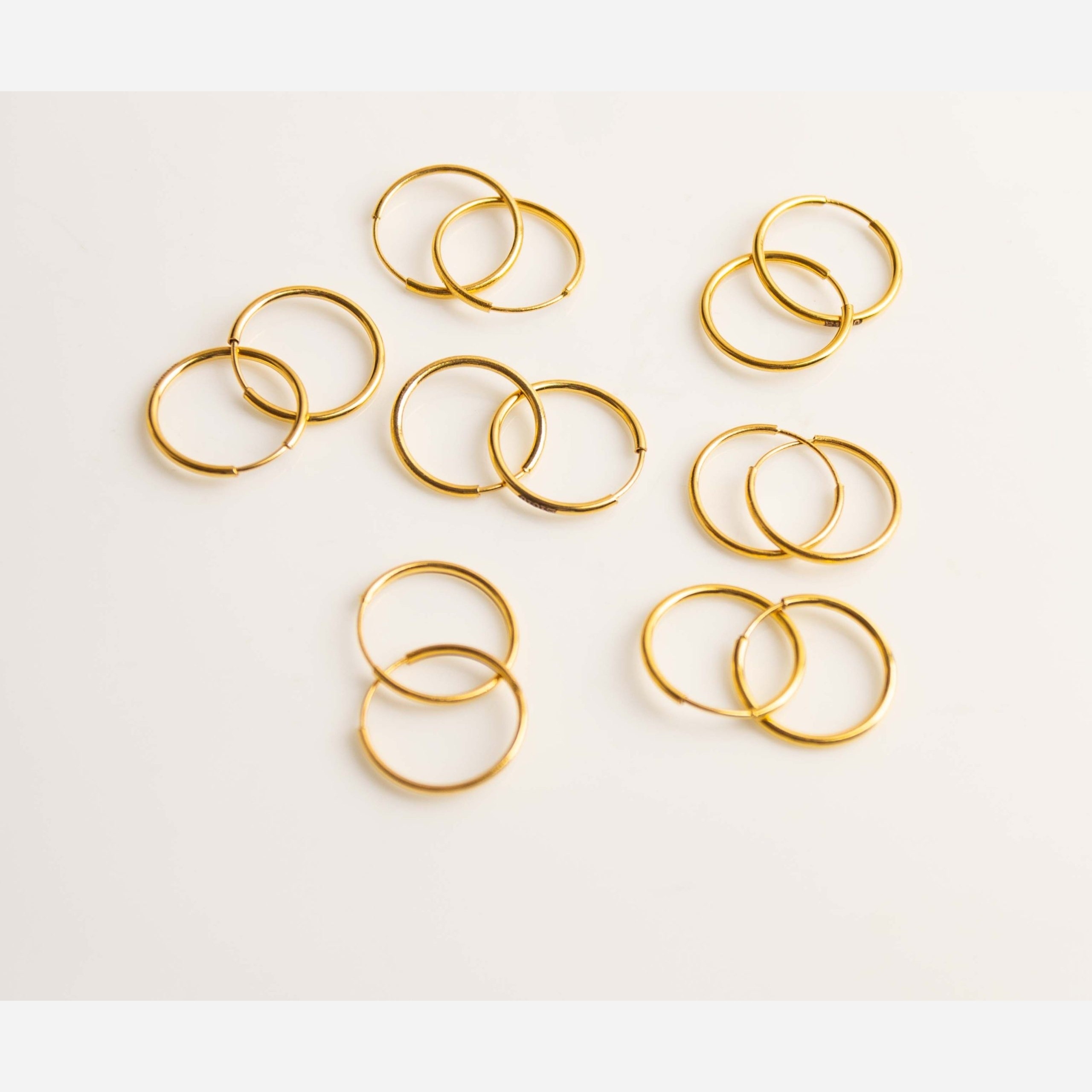 گوشواره طلا 18عیار حلقه ای مدل کلاسیک 0.250گرم