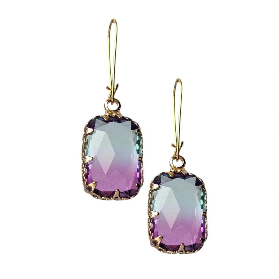 گوشواره طلا 18عیار آرمیتاژ 0.220گرم