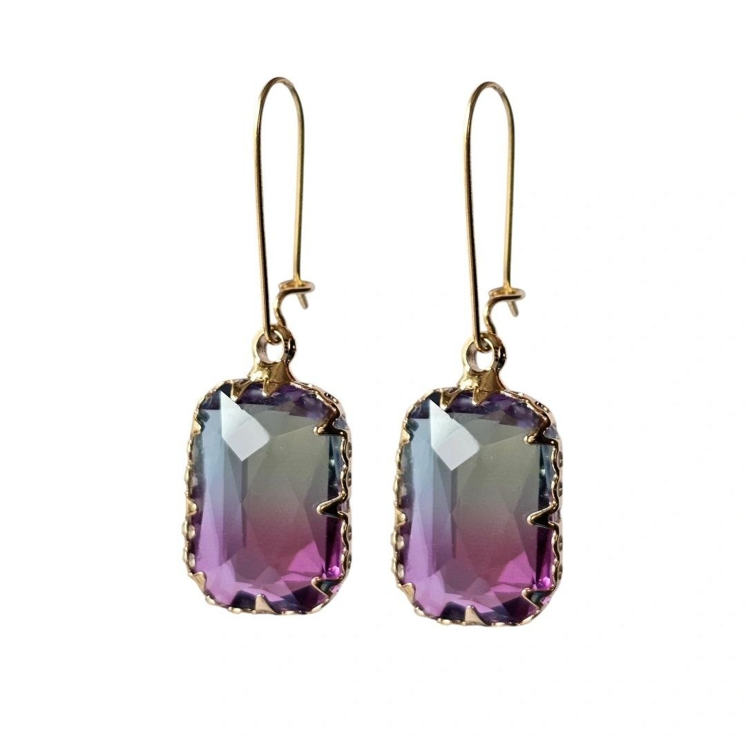 گوشواره طلا 18عیار آرمیتاژ 0.220گرم