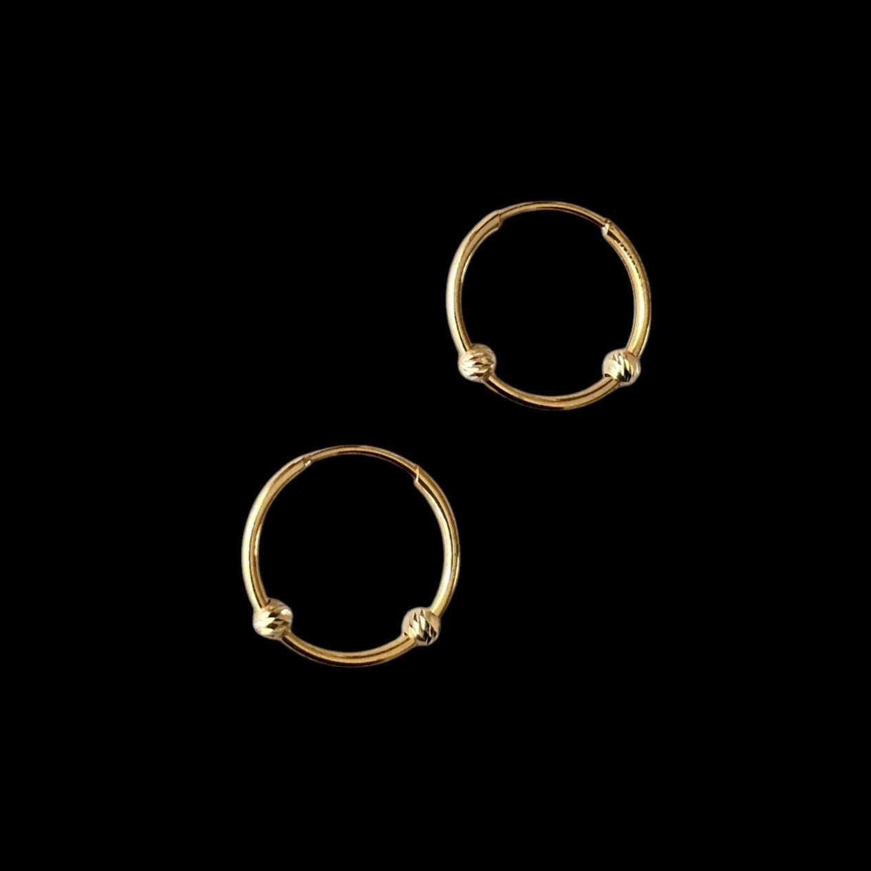 گوشواره طلا 18عیار حلقه ای دو گوی البرناردو 0.810گرم