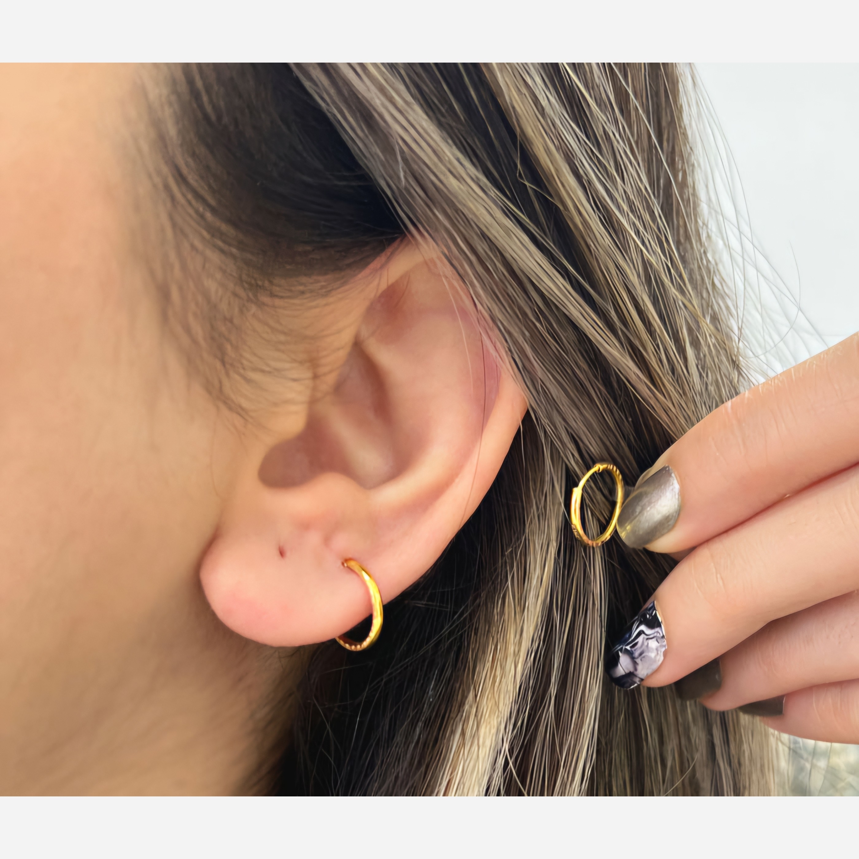 گوشواره طلا 18عیار حلقه ای مدل کلاسیک 0.330گرم