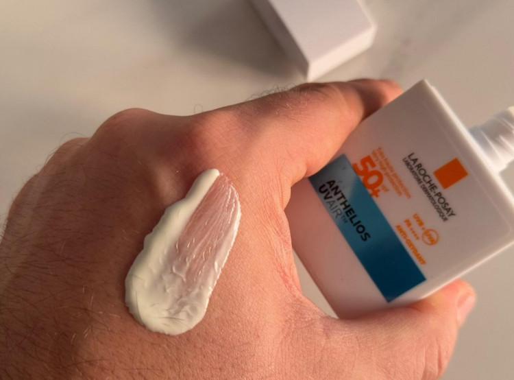 کرم ضد آفتاب آنتلیوس لاروش پوزای +UVAir SPF50 سری جدید 40ml
