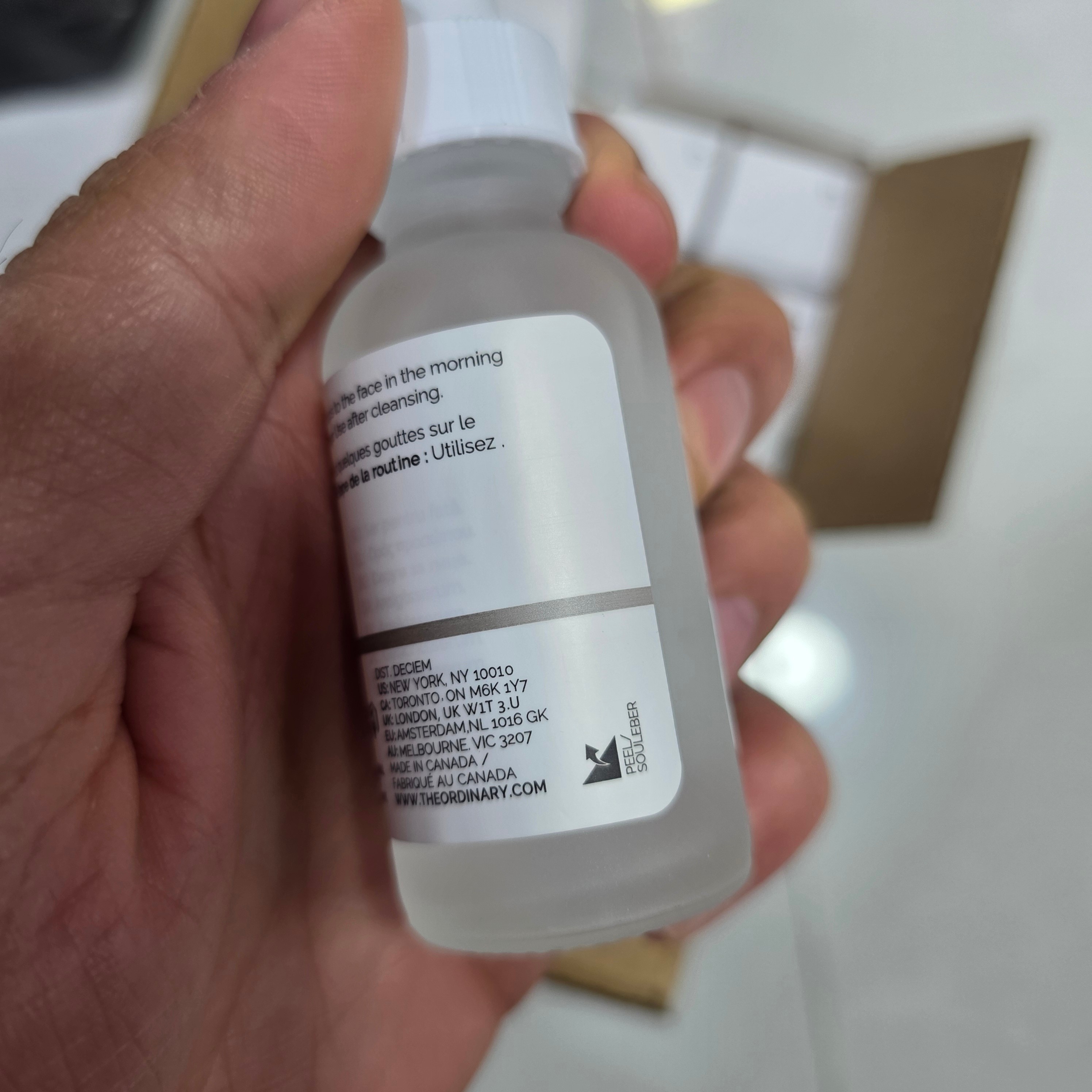 سرم هیالورونیک اسید و B5 اصلی اوردینری 2لیبله (دارای بچ کد4) جعبه مخملی