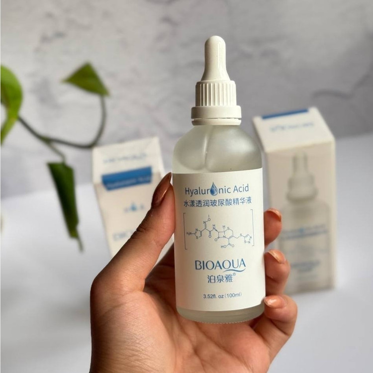 سرم هیالورونیک اسید بیواکوا BIOAQUA