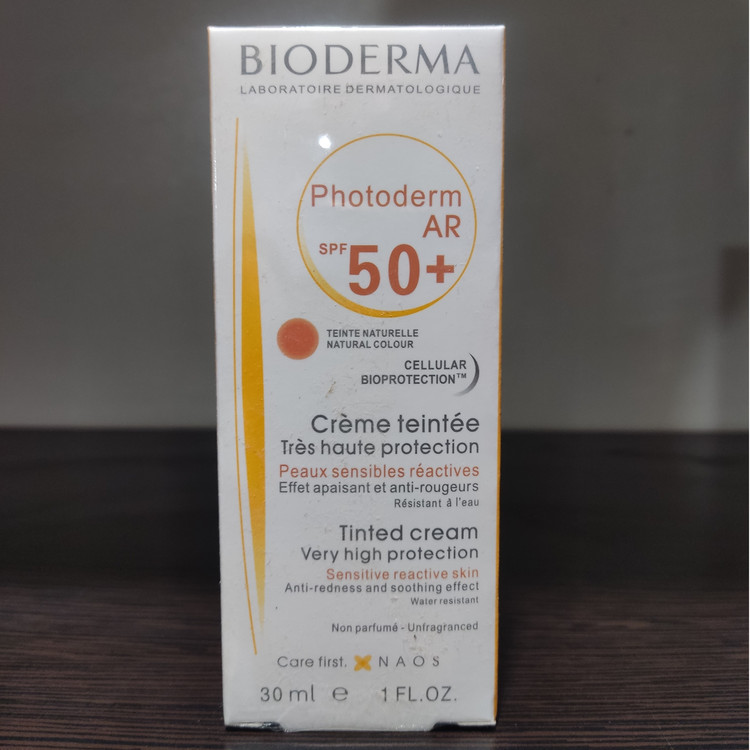 کرم ضد آفتاب بیودرما رنگی فتودرم SPF50
