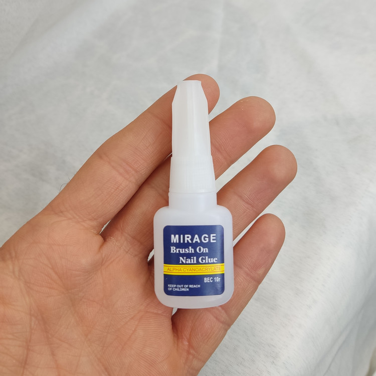 چسب ناخن لاکی