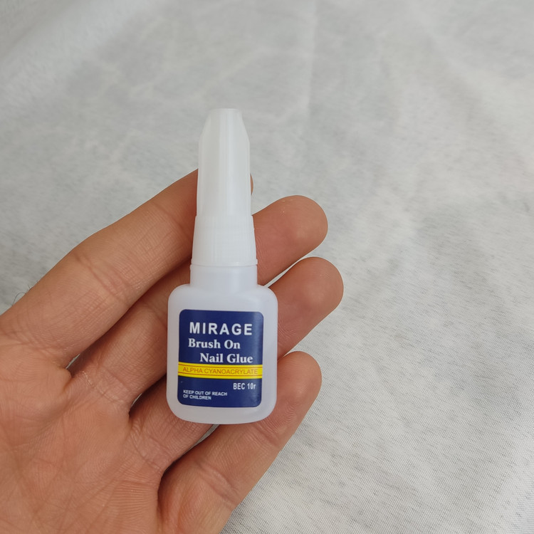 چسب ناخن لاکی