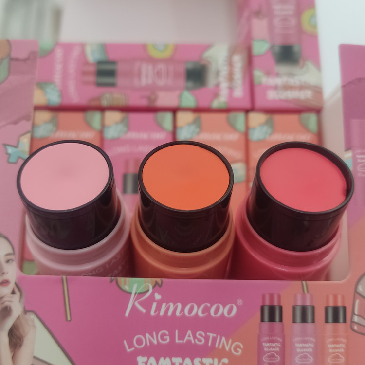 رژگونه براش دار استیکی ریموکو FAMTASTIC BLUSHER