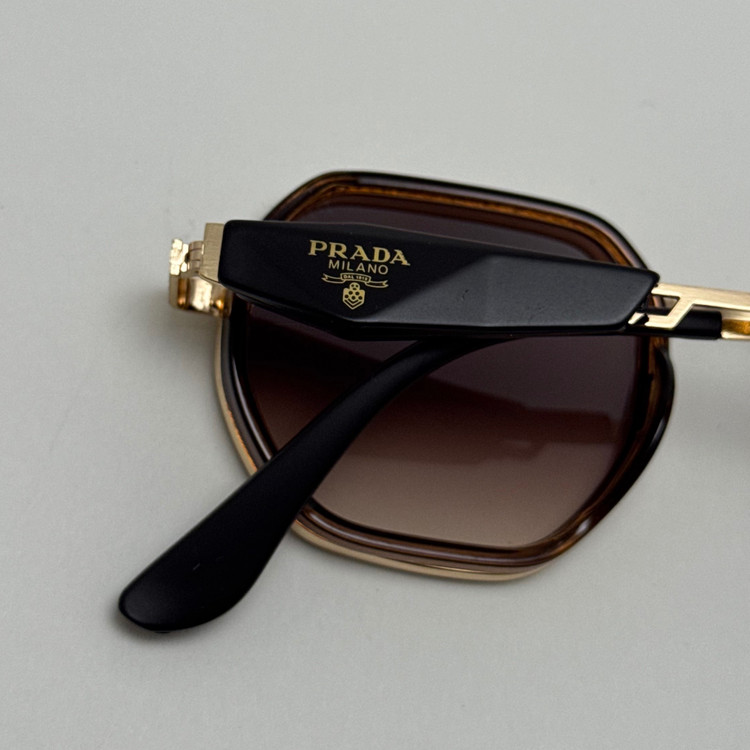 عینک آفتابی پرادا prada قهوه ای طلایی به همراه پک کامل پرادا کد 527
