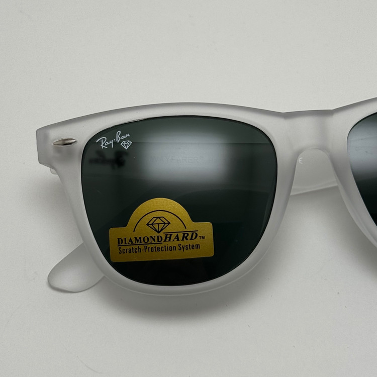 عینک آفتابی ریبن ویفرر شیشه سنگ یخی عدسی مشکی که همراه پک کامل ریبن Rayban WAYFARER RB 2140 سایز 54