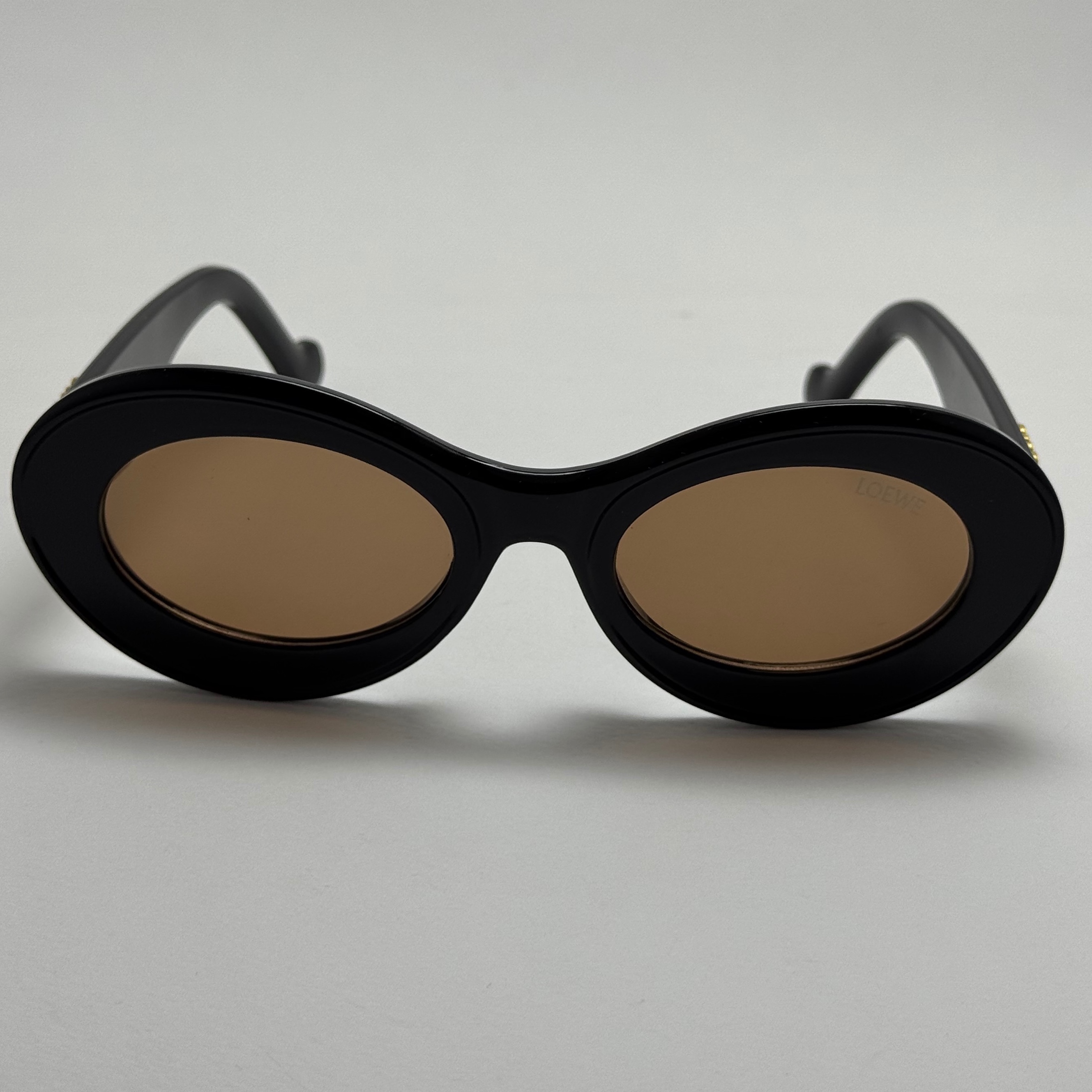 عینک آفتابی زنانه Loewe Oval Chunky لووه بیضی قهوه ای پر رنگ کد 1207