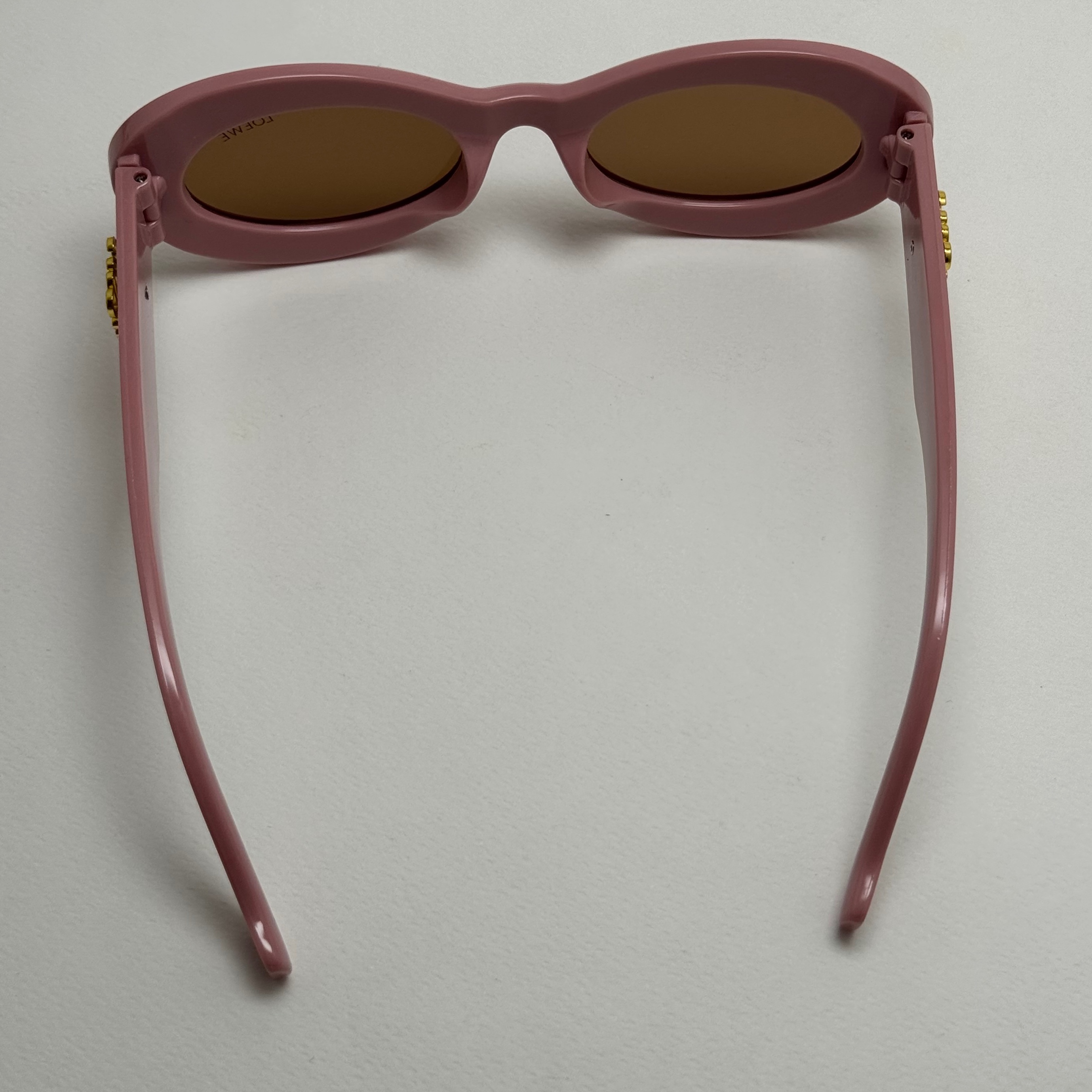 عینک آفتابی زنانه Loewe Oval Chunky لووه بیضی صورتی کد 1207