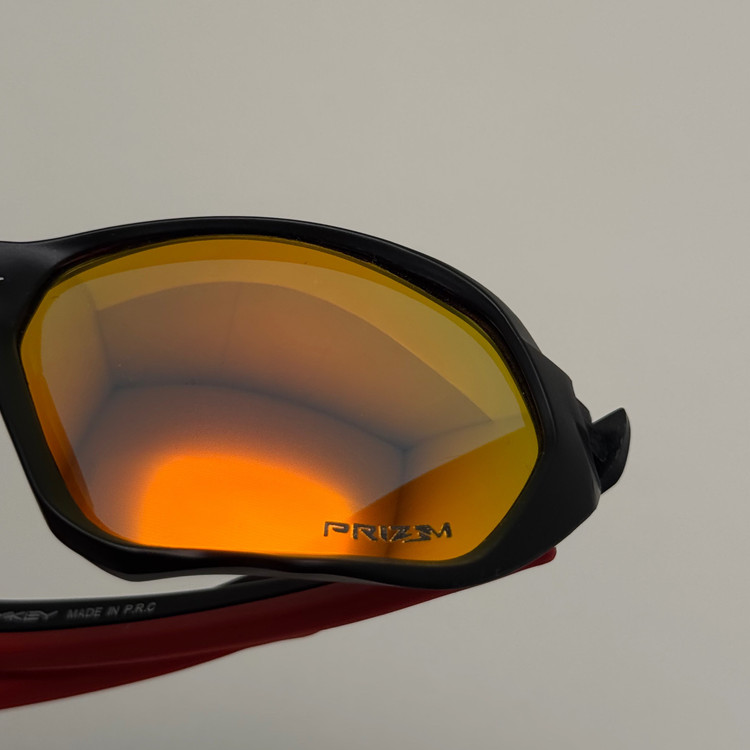 عینک آفتابی اسپرت اوکلی Oakley مدل 9019 آتیشی فریم مشکی