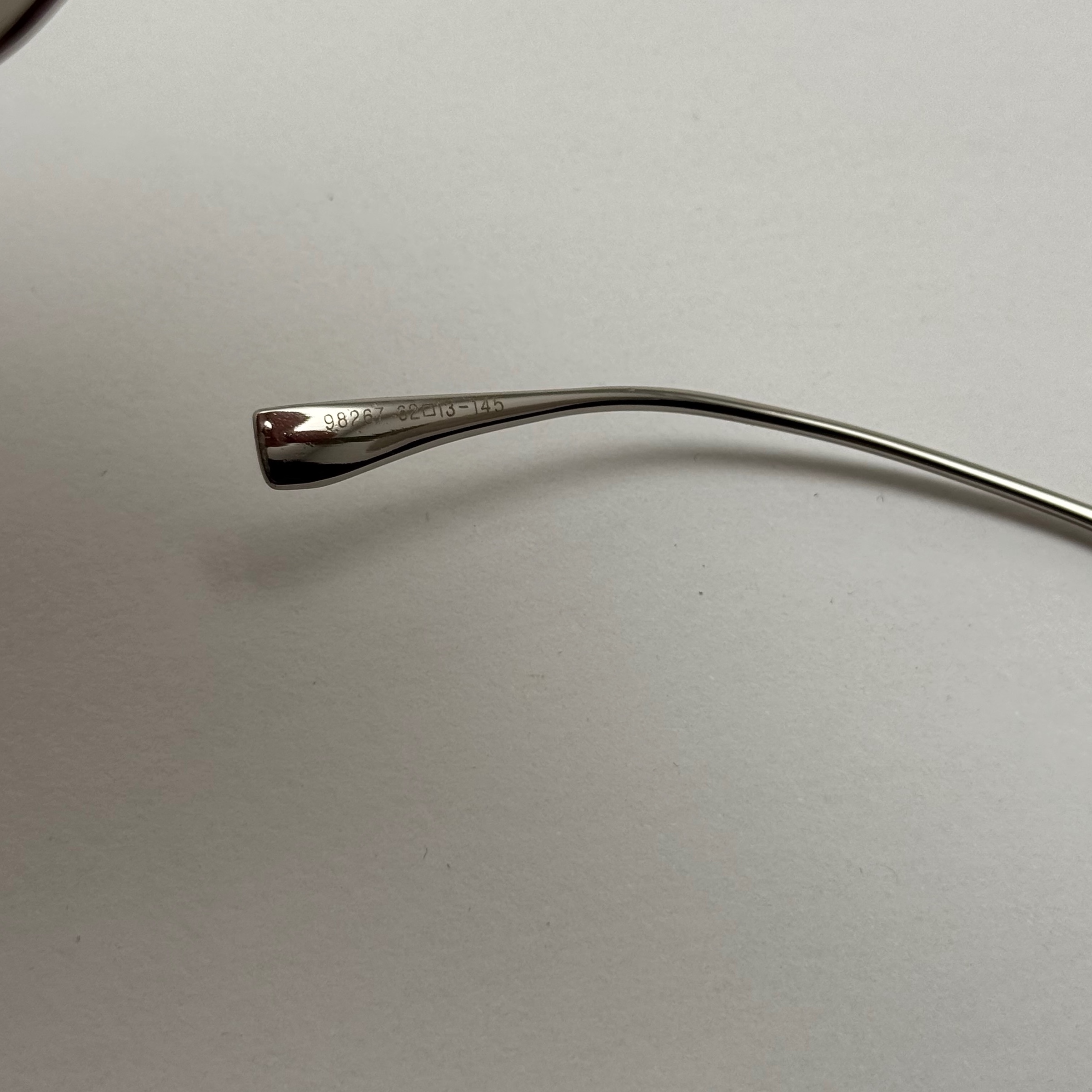 عینک آفتابی و شب زنانه فندی Fendi فریم لس بیضی مدل Oval Frame Diamond Style نگیم کاری شده کیفیت مستر شامپاینی شفاف