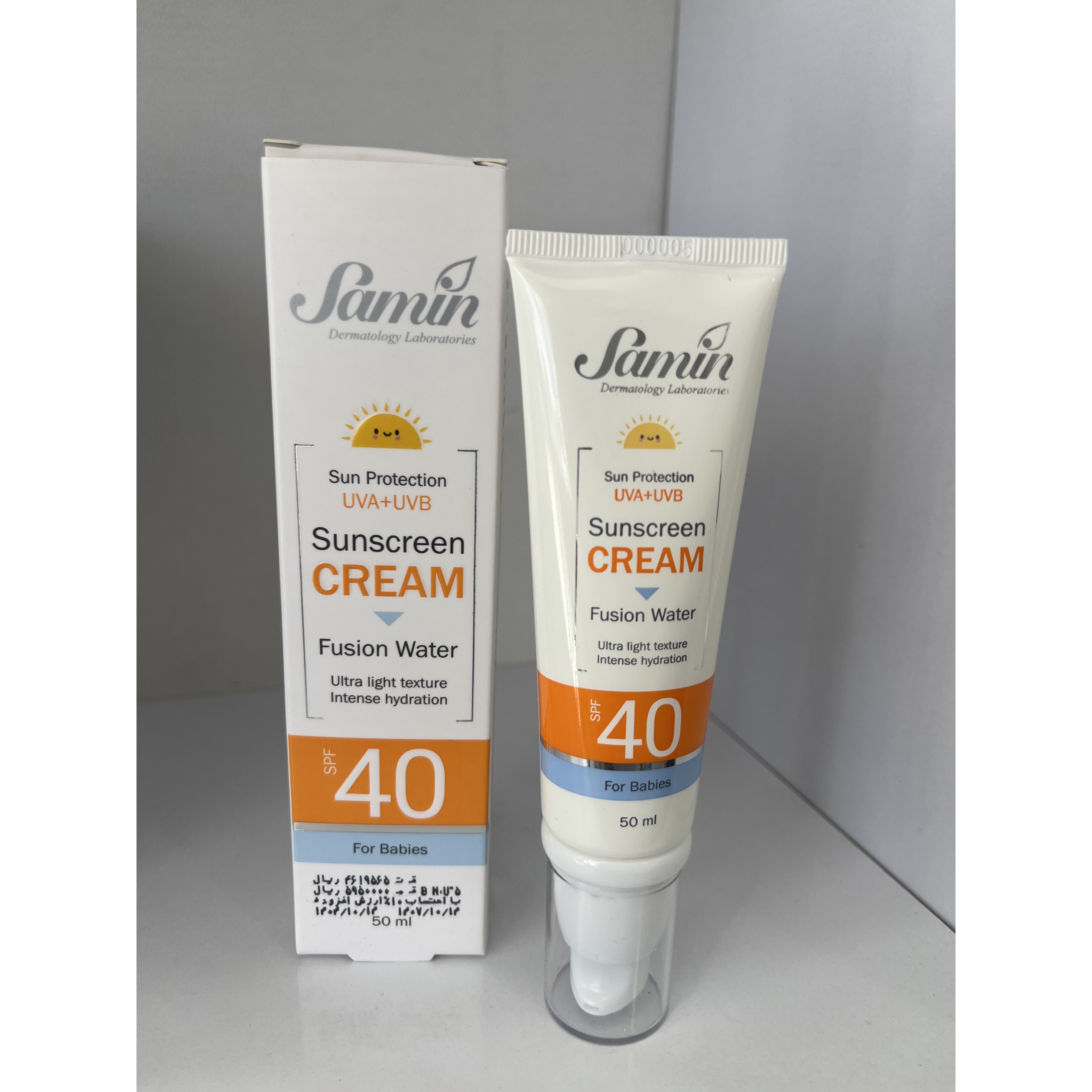 کرم ضد آفتاب فیوژن واتر کودکان SPF40 ثمین 50 میلی لیتر