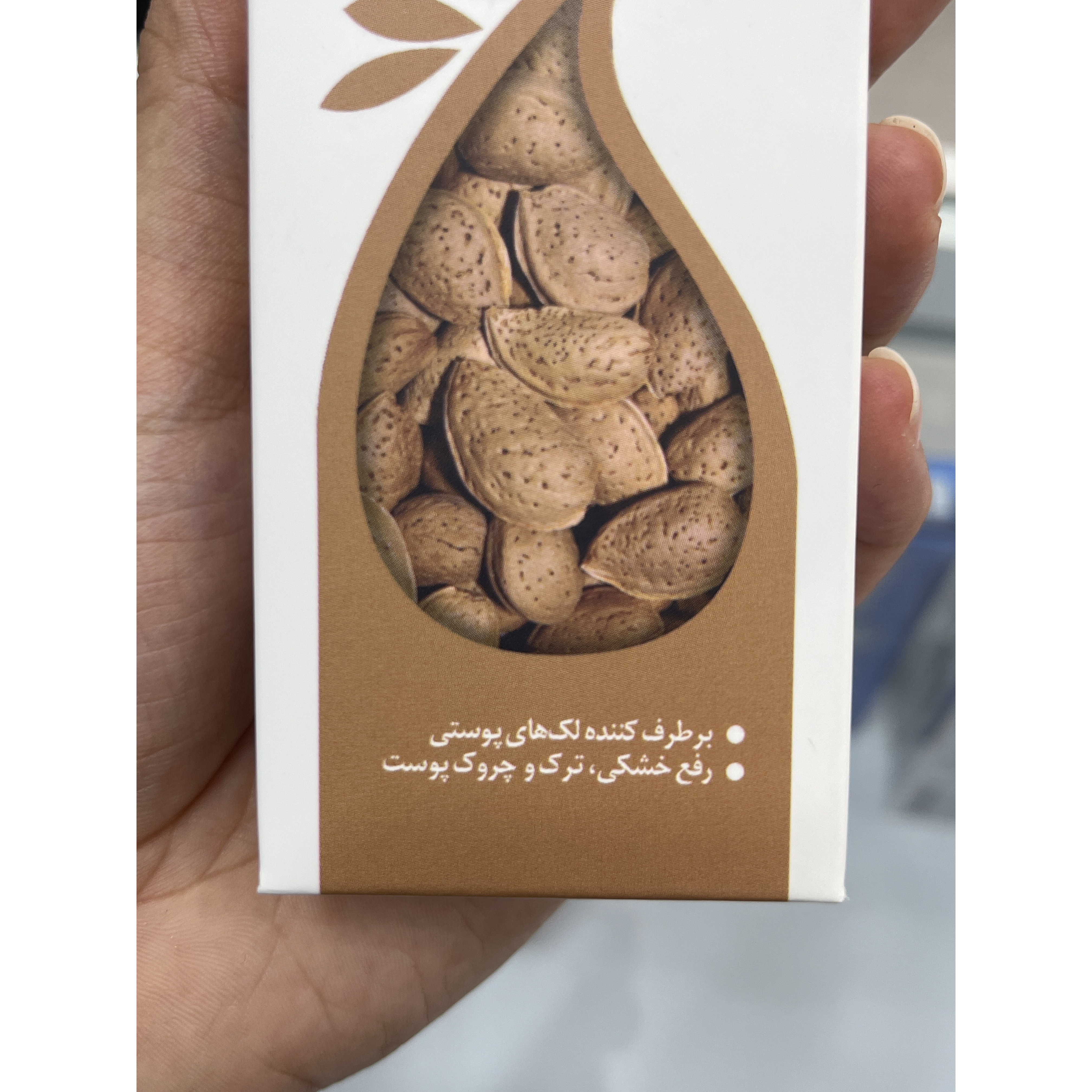 روغن بادام تلخ نوشاد برای لک، خشکی و ترک پوست 37 میلی لیتر