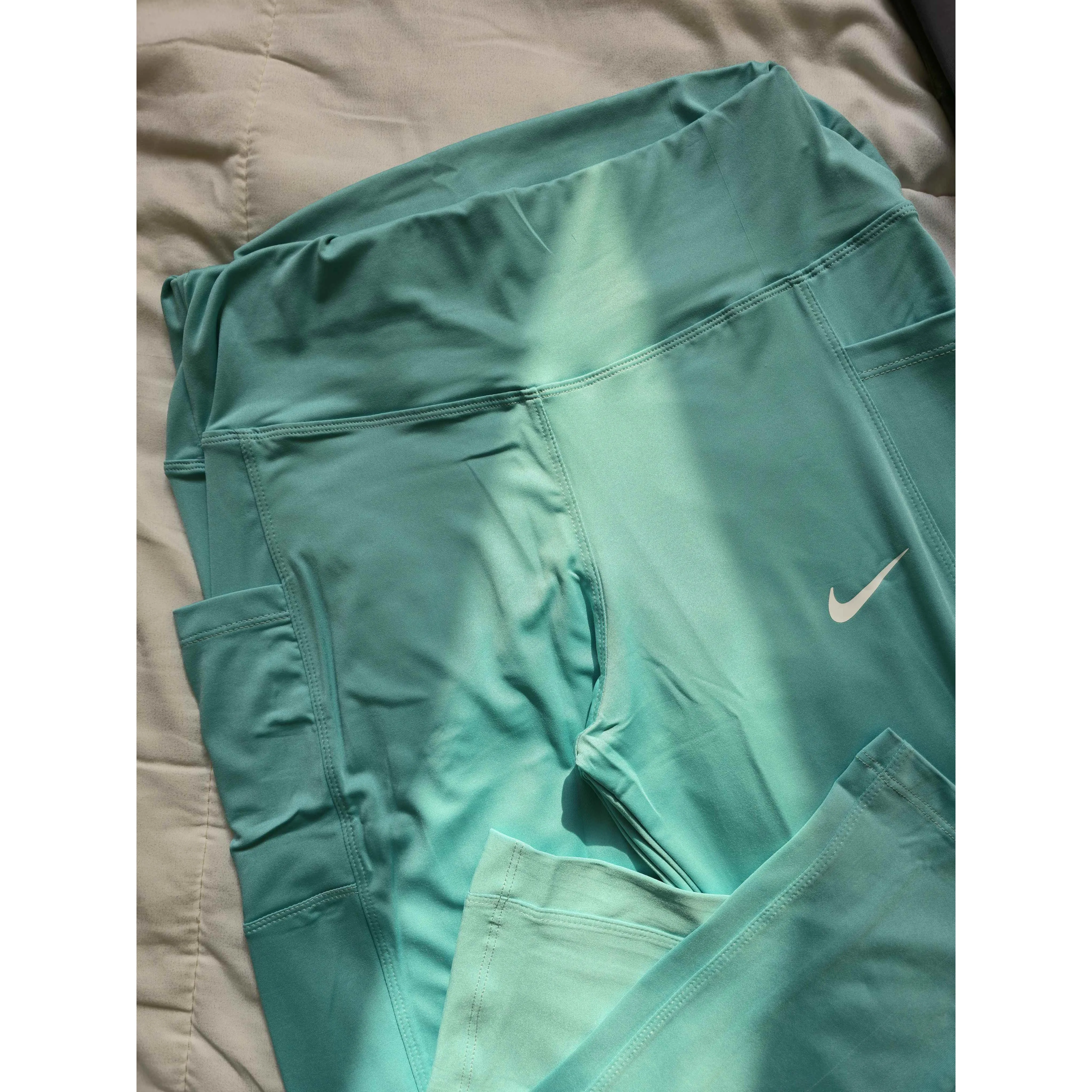 کاپری لگ جیب موبایلی سایز 40 پُر الی 50 alo nike رندوم لگ برمودا