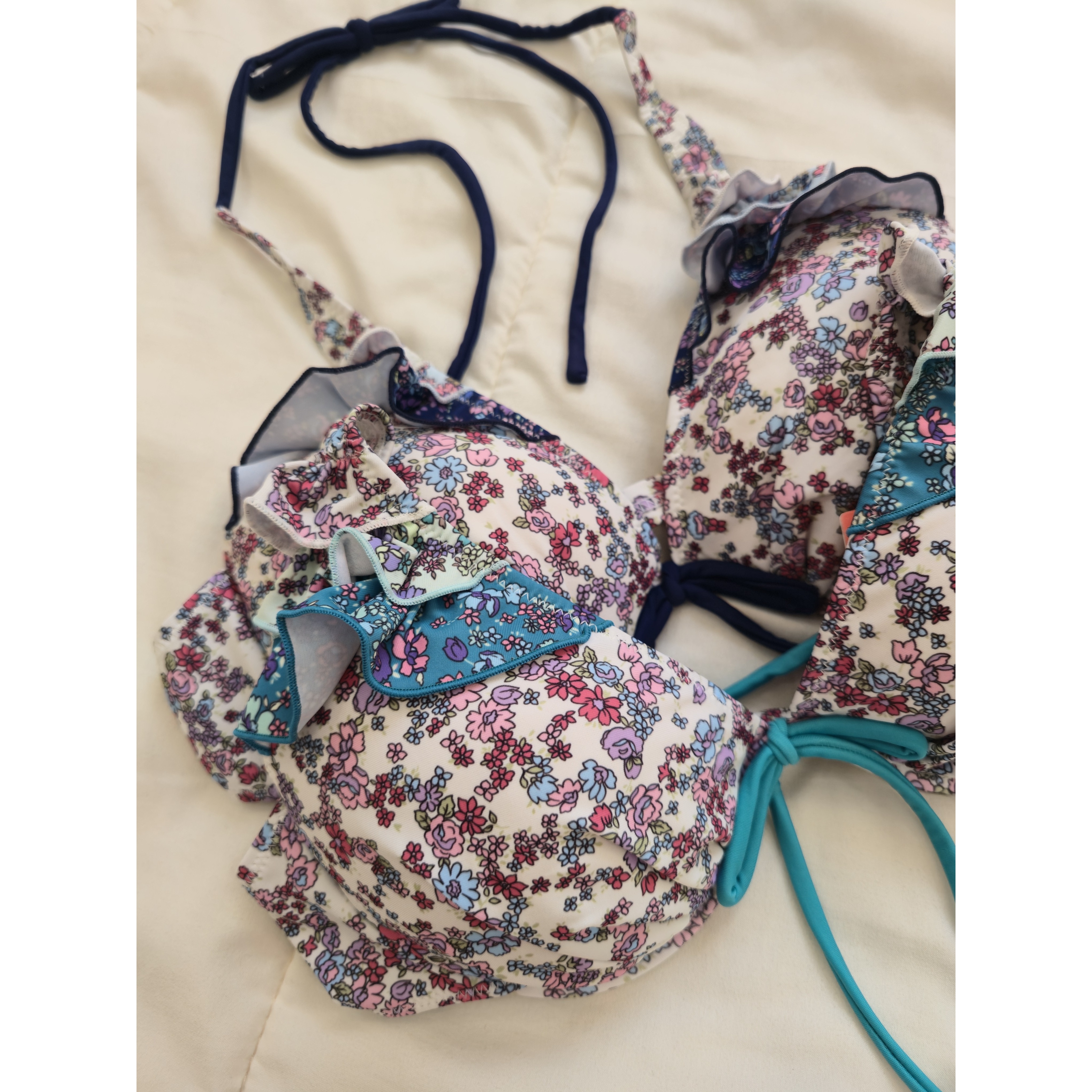 عروسکی ترین مایو دخترانه سه تکه فانتزی سایز 30 الی 38 ایرانی S تا XL خارجی
