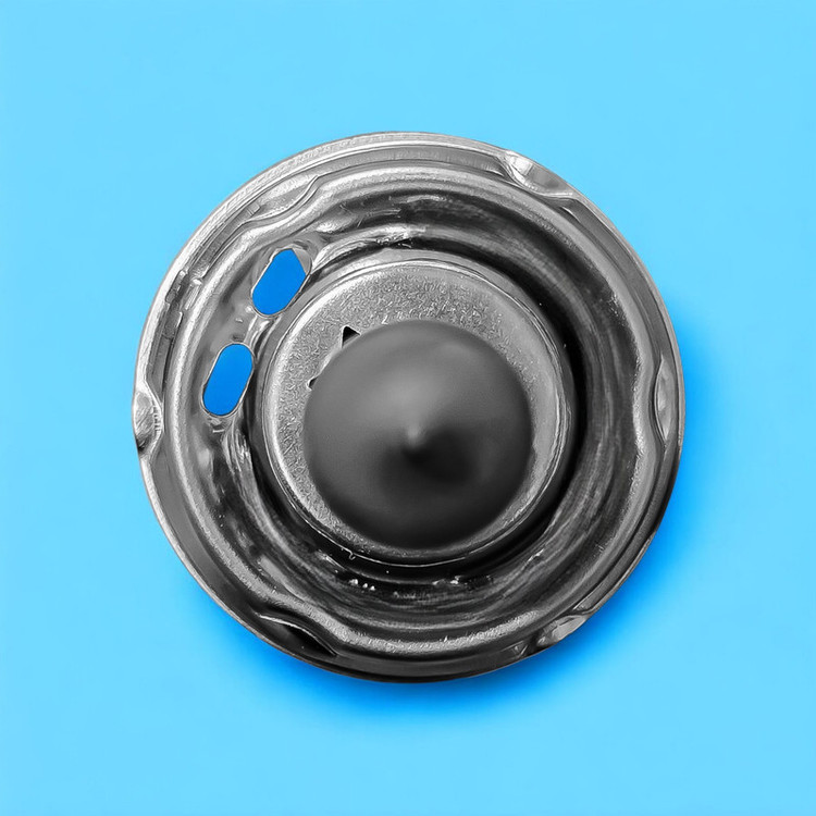 لامپ نور پایین و نور بالا چراغ جلو تک حالته بست یدک مدل استاندارد کد W114-W115 پایه H4 مناسب برای مرسدس بنز کلاس E